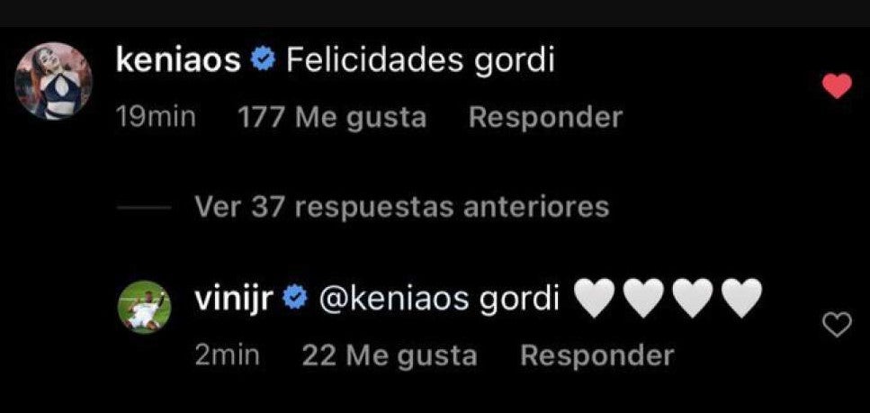 Kenia Os y Vinicius comentando en sus redes sociales