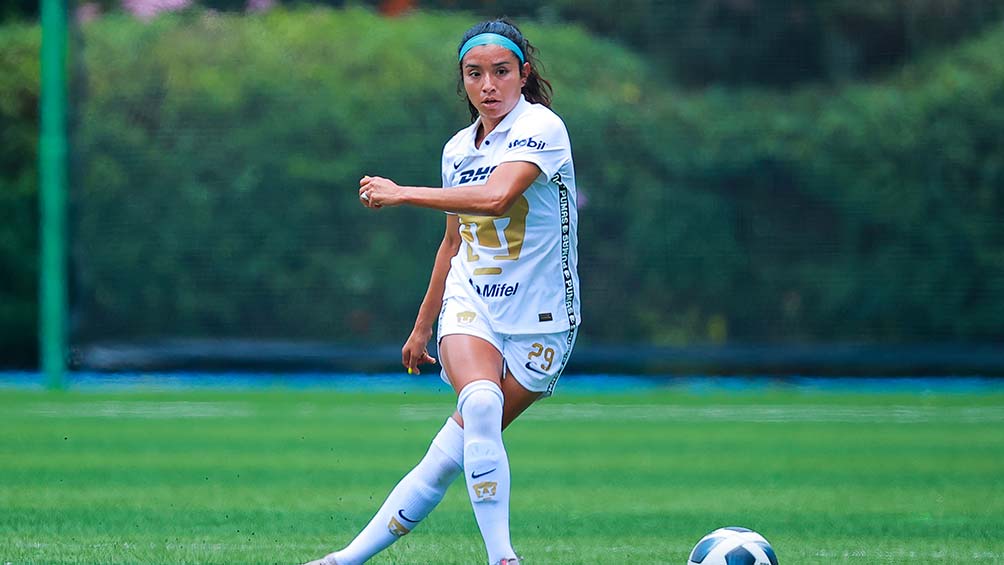 Marlyn Campa durante un partido con Pumas