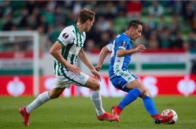 Guardado en el partido con Betis