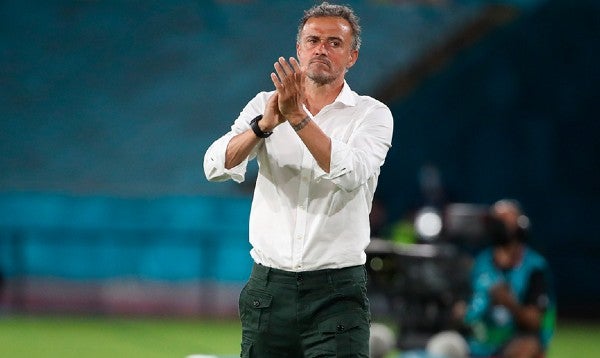 Luis Enrique reacciona durante partido