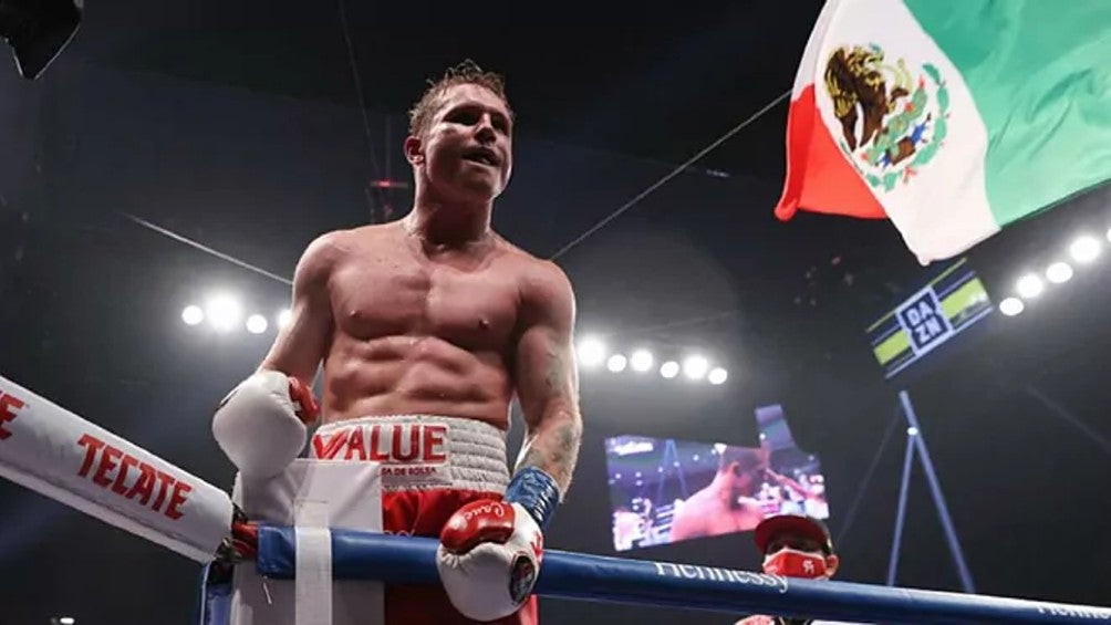 Canelo tras ganar una ante Smith