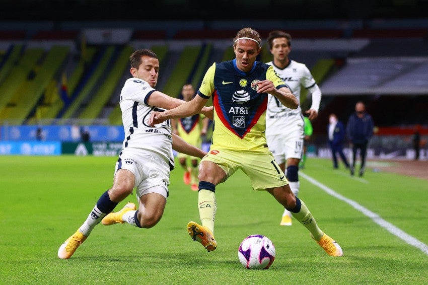 Córdova y Mozo en un América vs Pumas