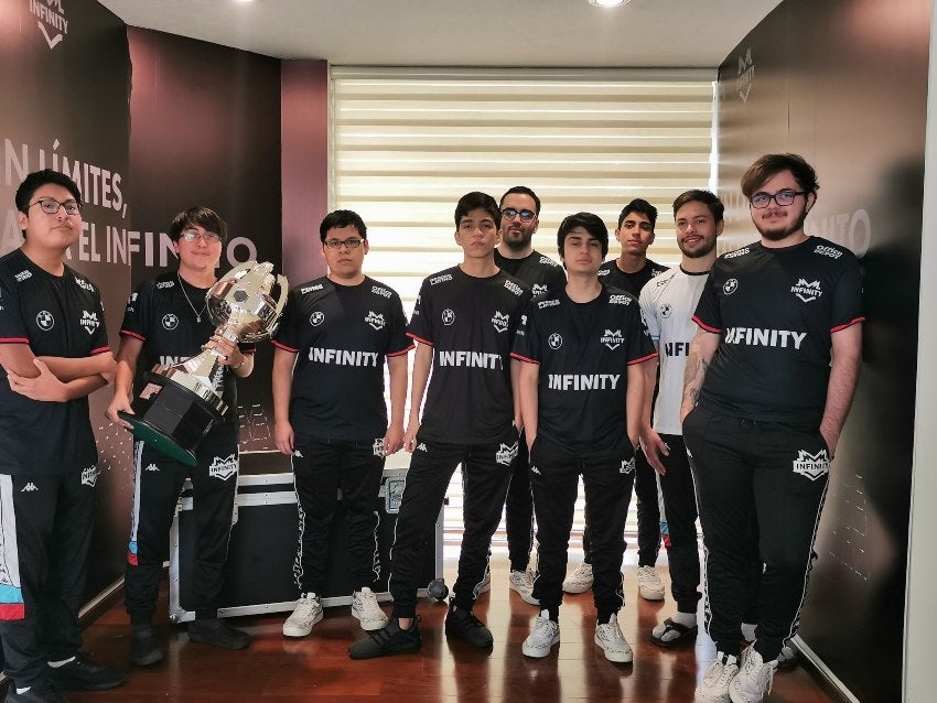 Equipo de Infinity Esports