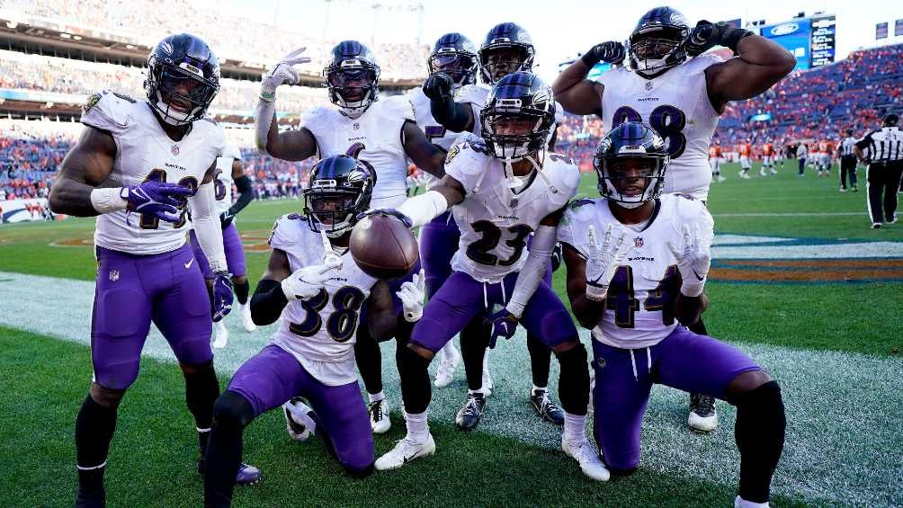 Los jugadores de los Ravens festejando