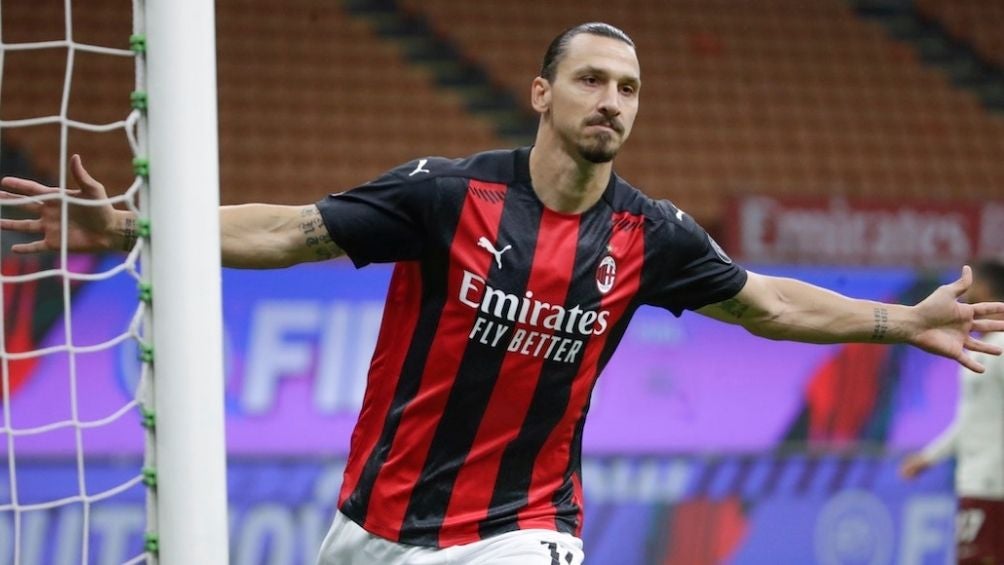 Ibrahimovic en un partido con el Milan 