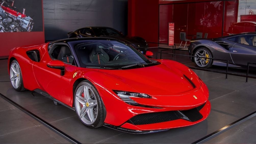 Ferrari Sf90 Stradale como el que se regaló Zlatan 