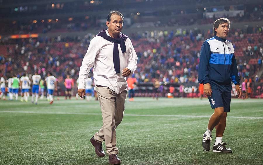 Juan Reynoso al final del juego ante Xolos