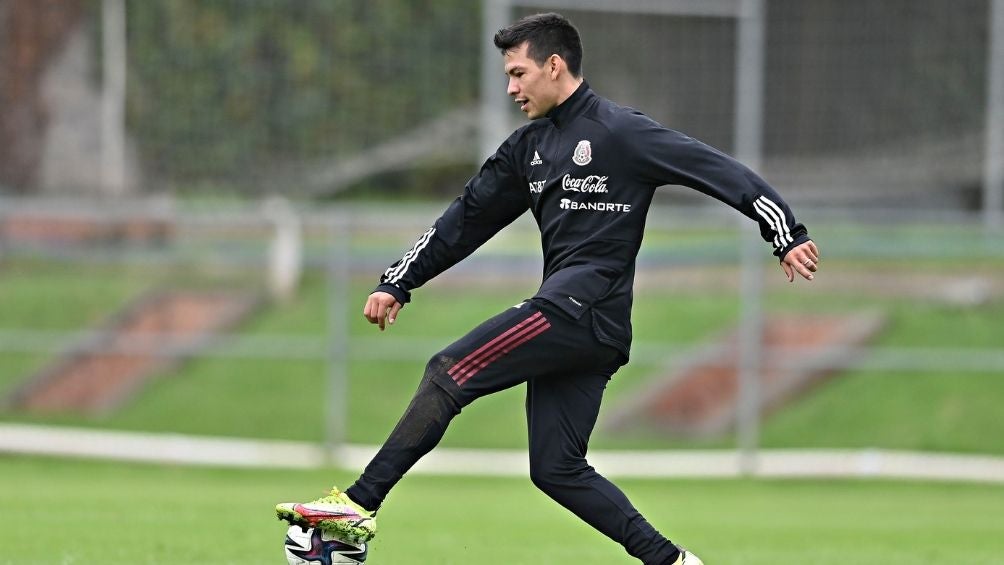 Chucky Lozano en un entrenamiento 