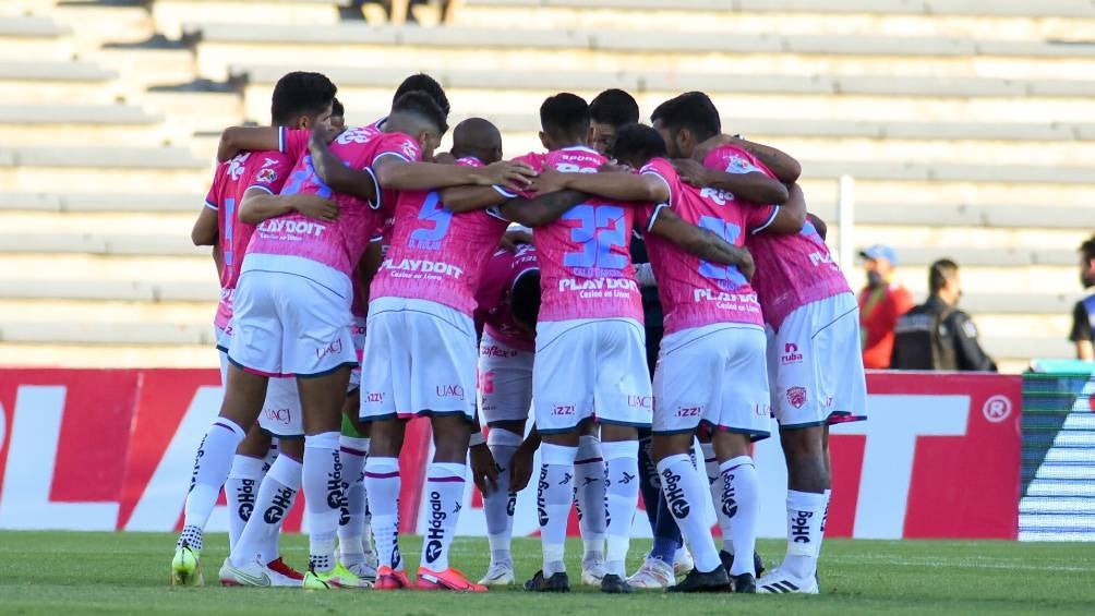 Los jugadores de Juárez antes de enfrentar a Querétaro