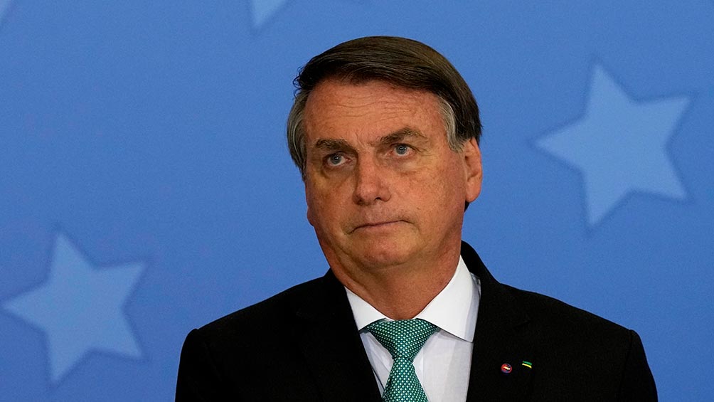 Bolsonaro reveló que no pudo asistir al Santos vs Gremio por no estar vacunado