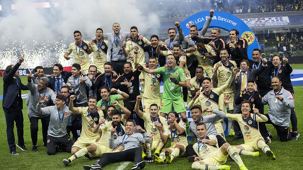 Jugadores de América tras el título de 2018