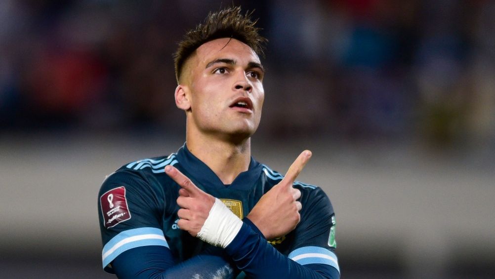 Lautaro Martínez tras anotar gol ante Perú