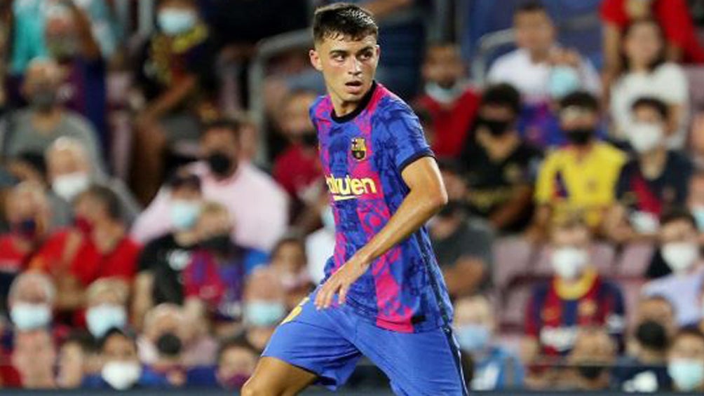 Pedri, en acción con el Barça