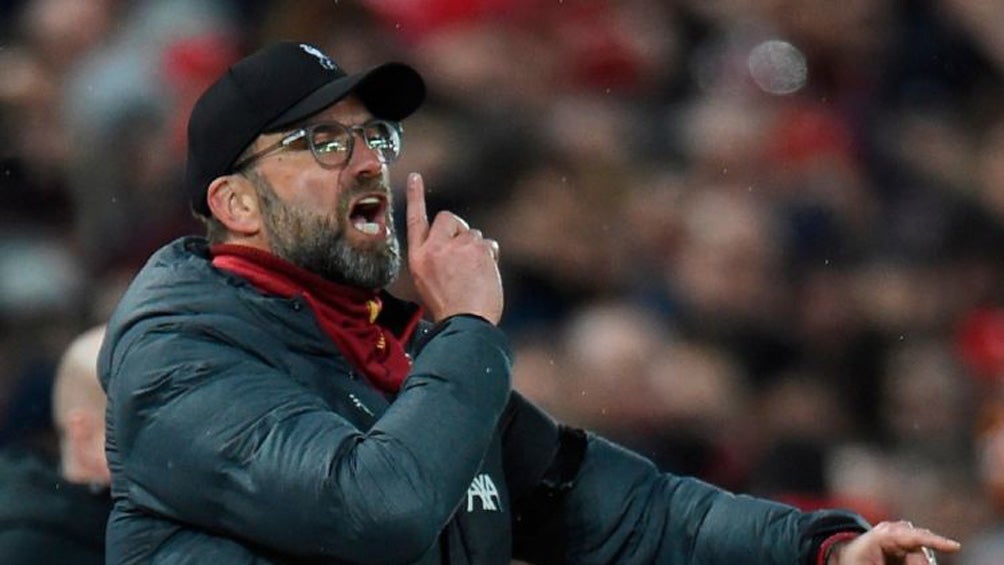 Jürgen Klopp reacciona durante partido del Liverpool