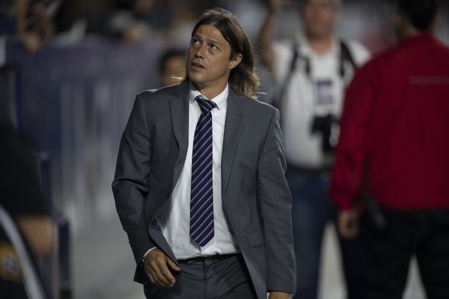 Matías Almeyda durante un partido con San José