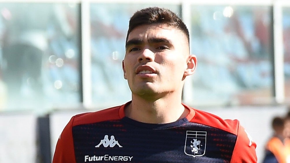 Johan Vásquez por fin debutó con el Genoa