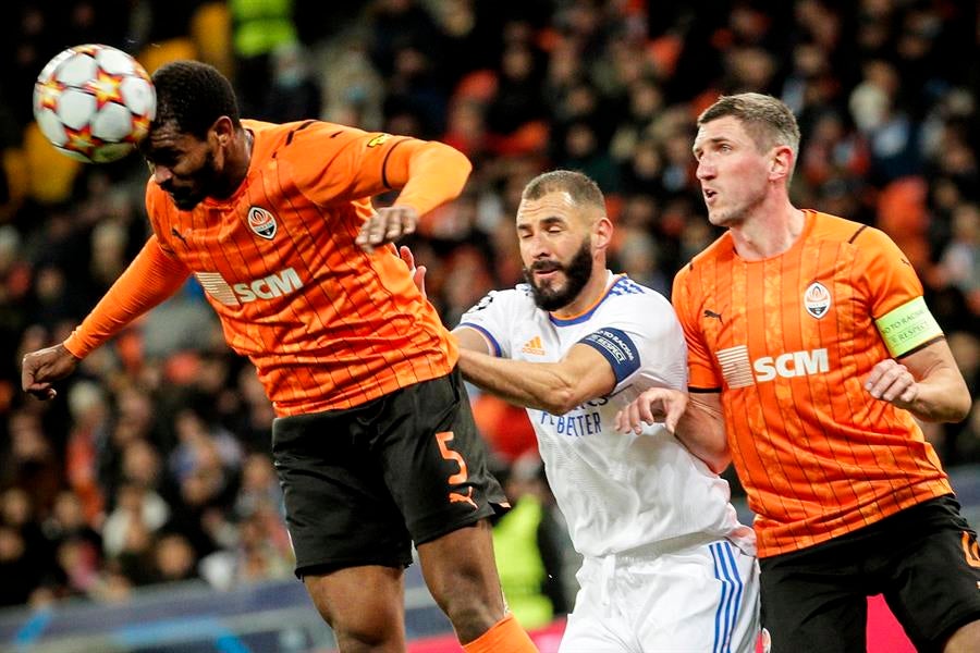 Karim Benzema durante un partido con Real Madrid