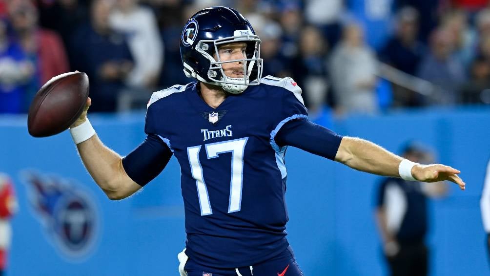 Ryan Tannehill  en un partido con los Titans