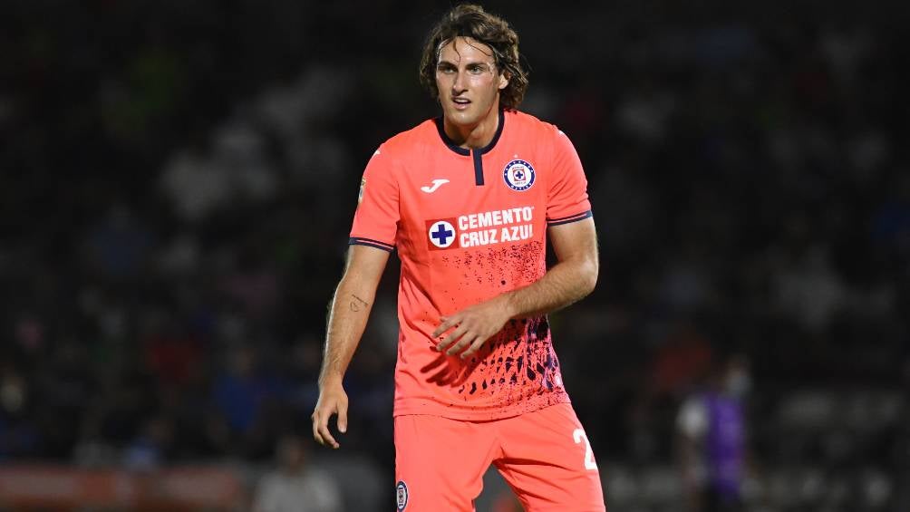 Santiago Giménez con Cruz Azul