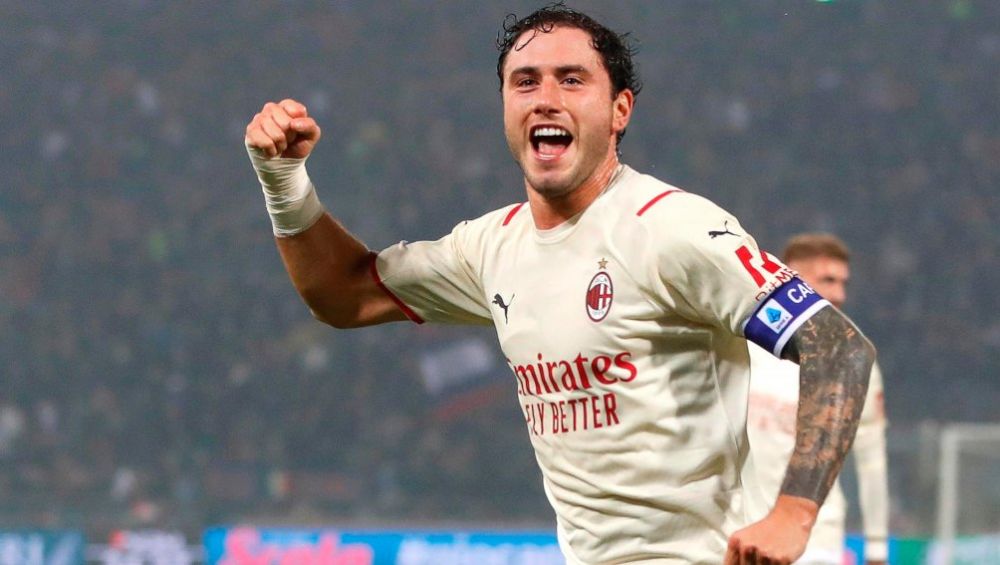 Davide Calabria en festejo con Milan