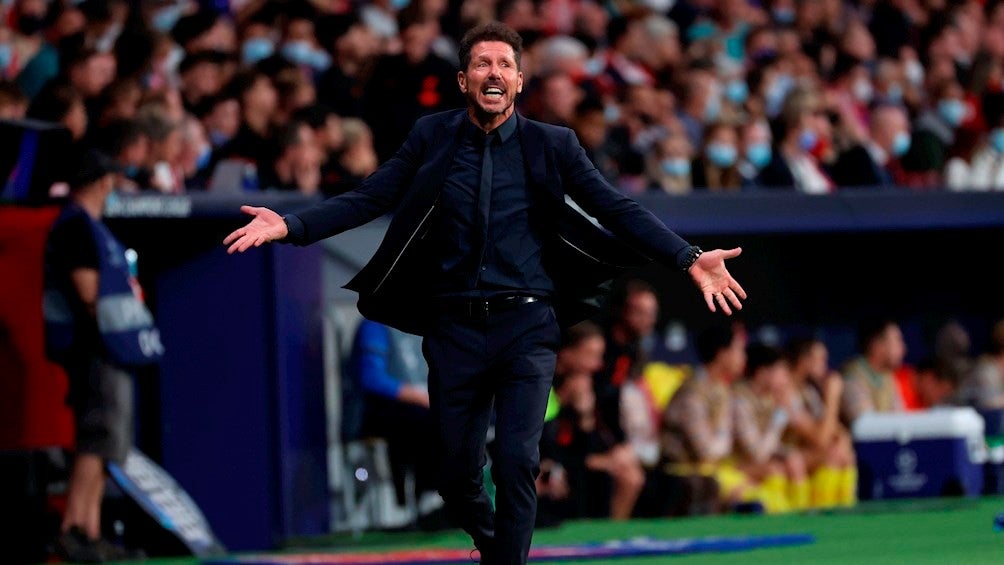 Diego Simeone durante un partido con el Atlético