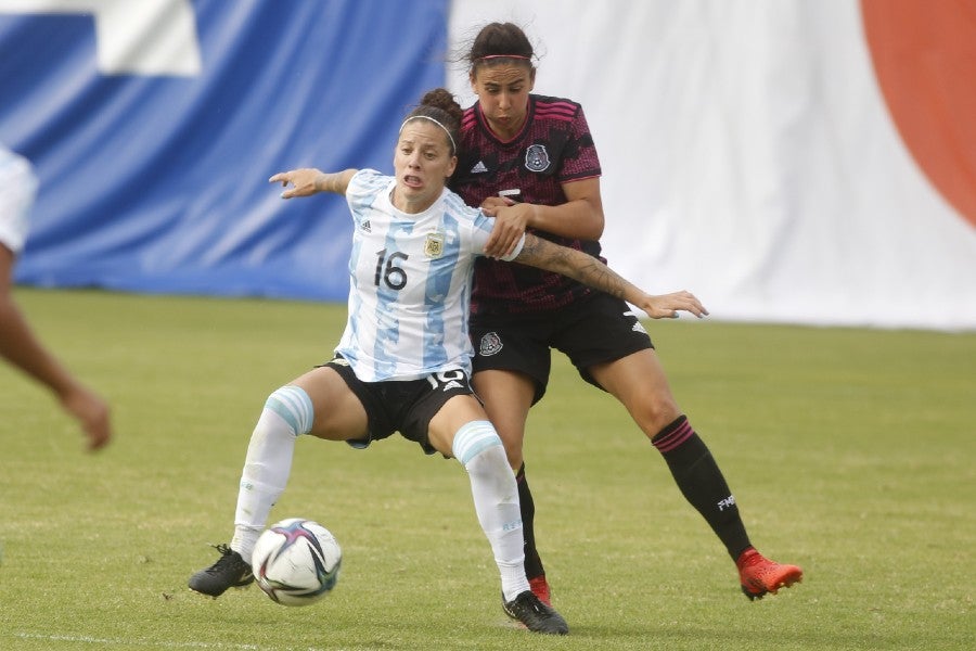 México goleó 6-1 a Argentina