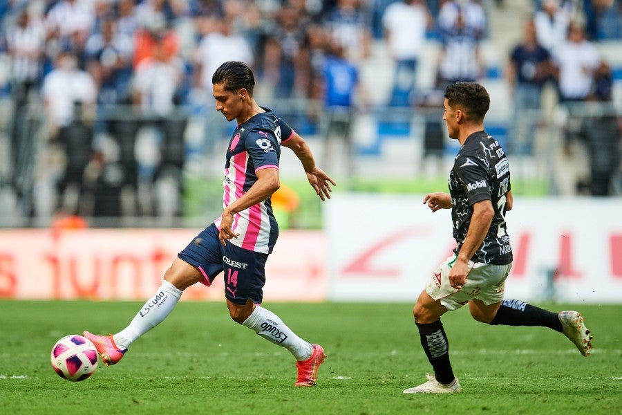 Erick Aguirre quiere hacer historia con Rayados