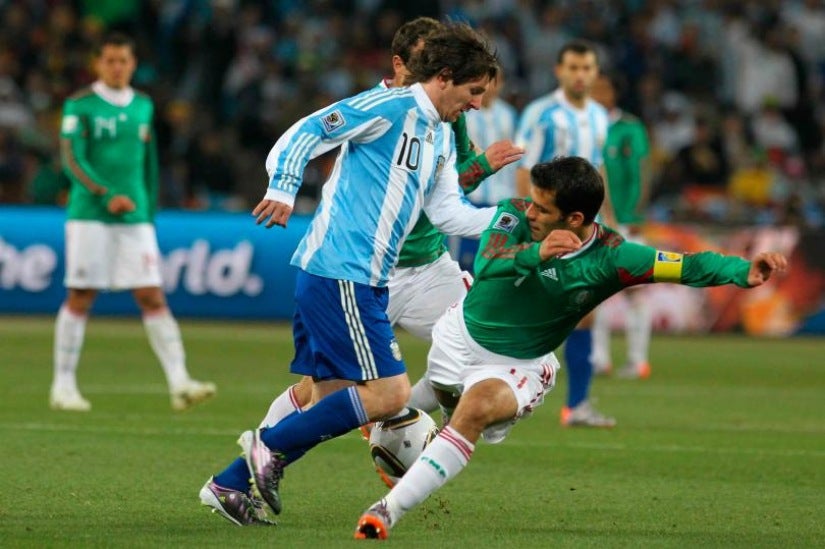 Messi y Rafael Márquez en el Mundial de Sudáfrica 2010