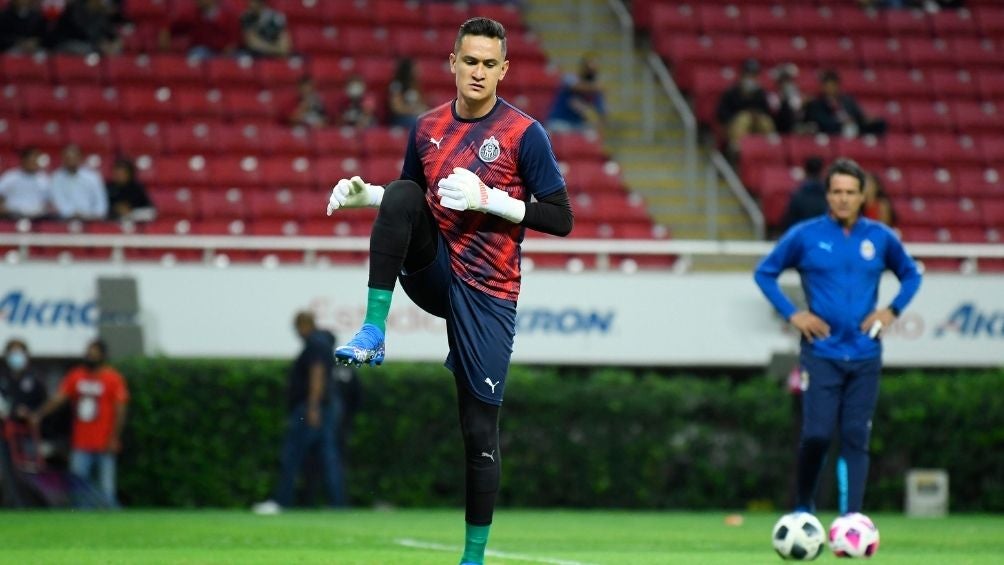 Gudiño en un partido con las Chivas