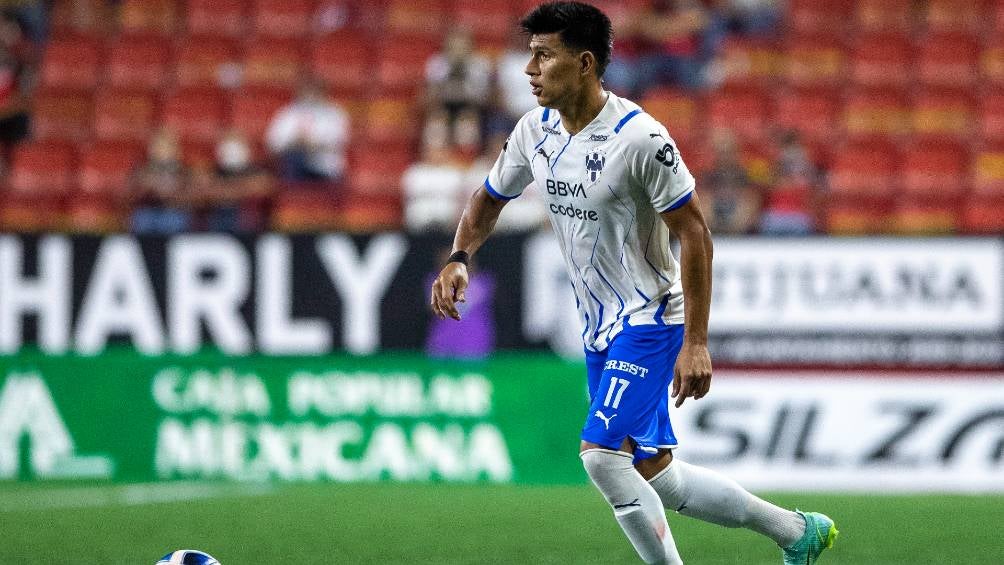 Jesús Gallardo en un partido con Rayados