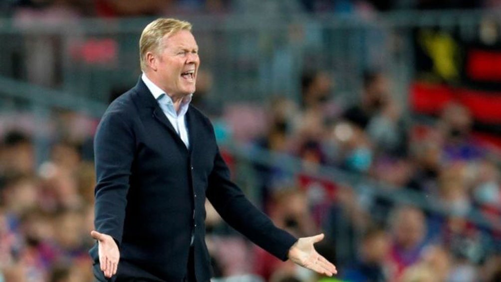 Koeman en el partido con Barcelona