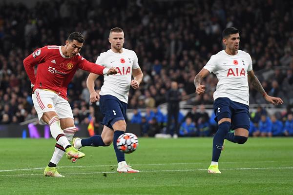 Cristiano Ronaldo en acción frente al Spurs