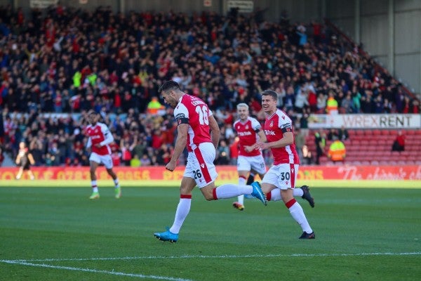 Wrexham celebra frente al Torquay