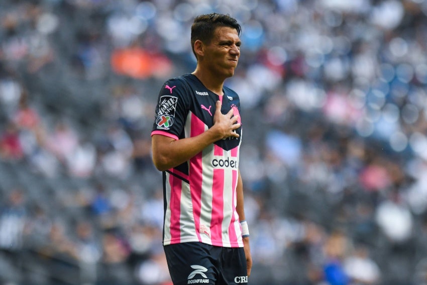 Héctor Moreno en un juego de Monterrey