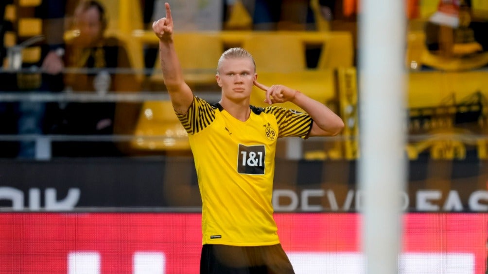 Haaland festejando gol con el Borussia Dortmund