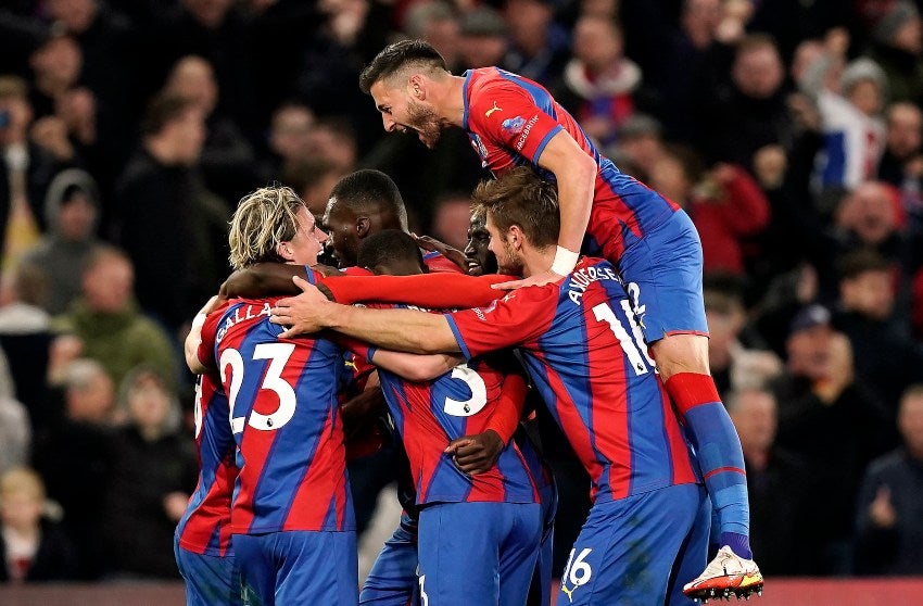 Jugadores del Crystal Palace festejando un gol a favor