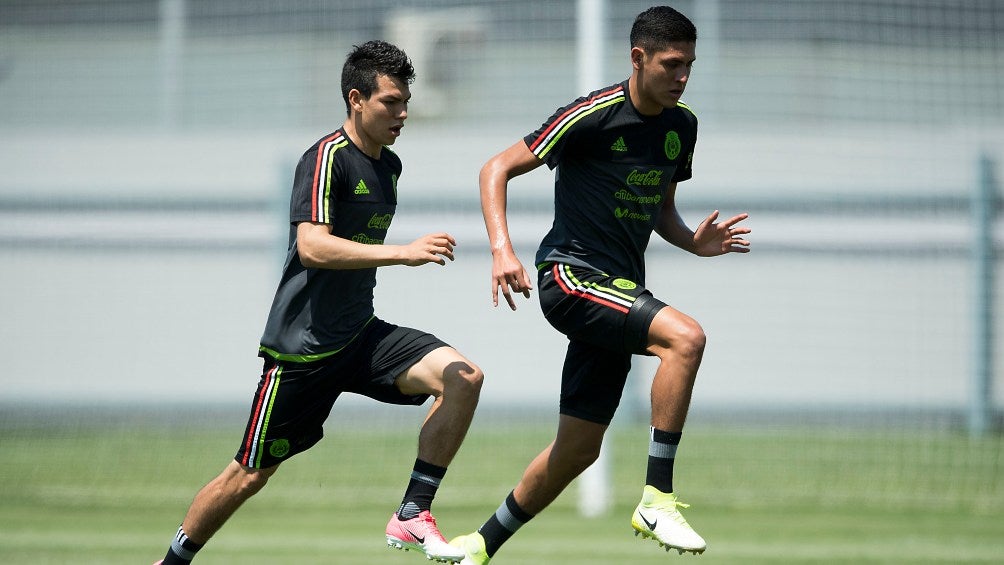 Chucky Lozano y Edson Álvarez en la concentración tricolor