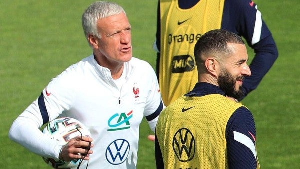 Deschamps junto a Karim Benzema con la Selección de Francia