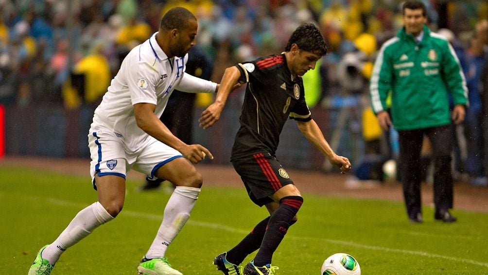 Reyna en un partido con Selección