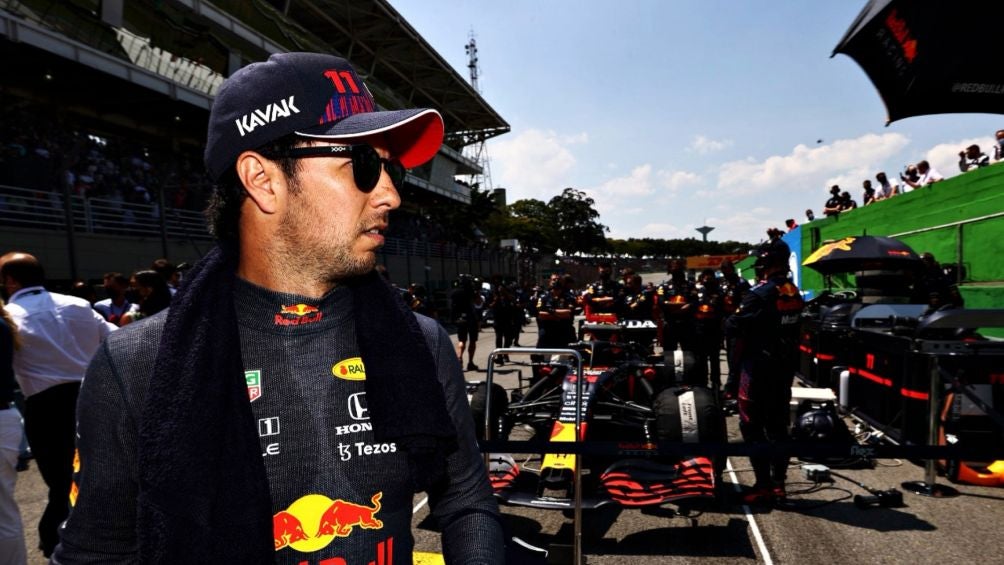 Checo Pérez en el Gran Premio de Brasil