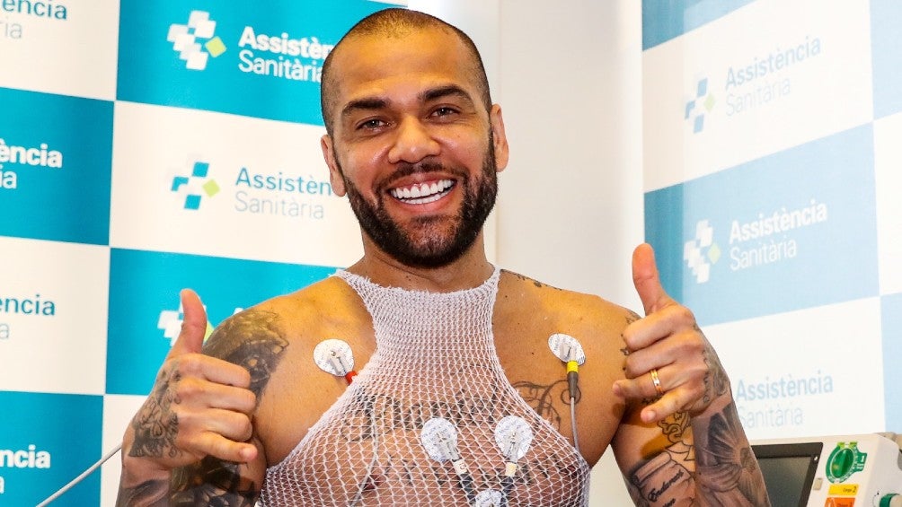 Dani Alves: 'La camiseta del Barça me convierte en un superhéroe'