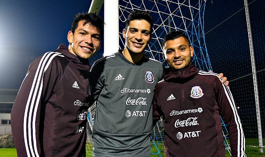 Lozano junto a Raúl Jiménez y Tecatito Corona