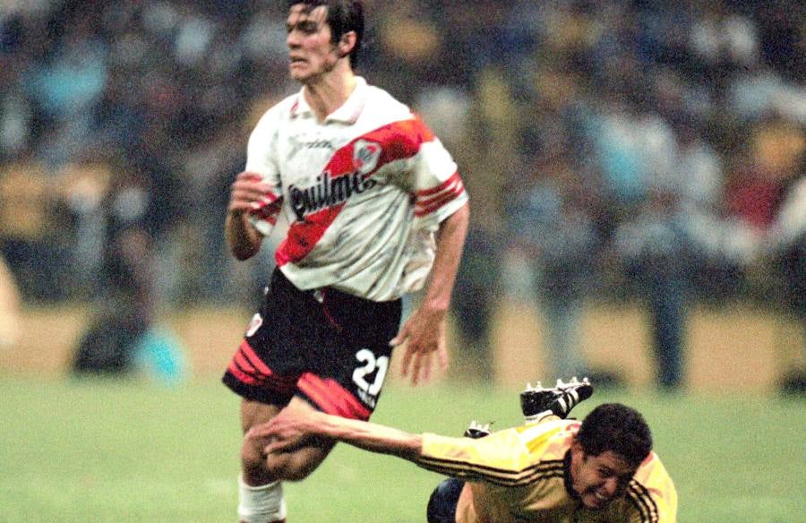 Santiago Solari en juego con River Plate ante América en Libertadores