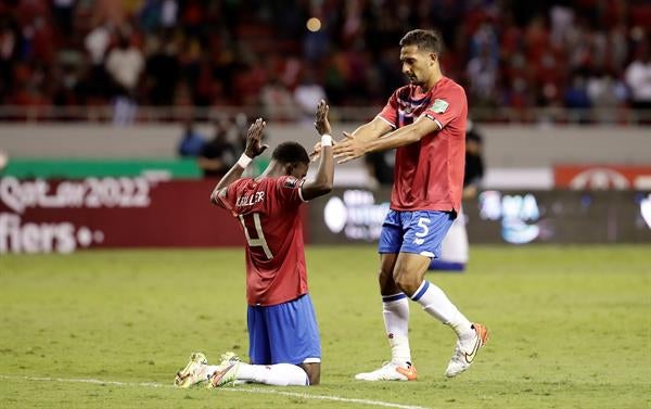 Jugadores de Costa Rica en festejo