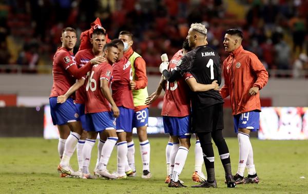 Jugadores de Costa Rica en festejo