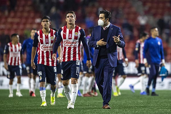 Leaño junto a los jugadores del Rebaño