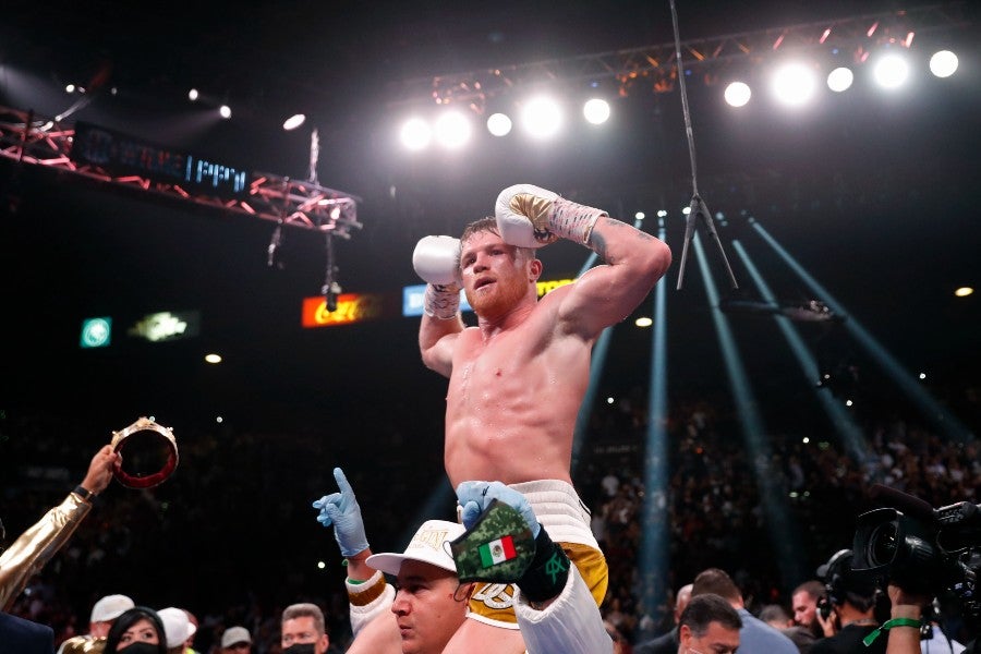 Canelo Álvarez tras vencer a Caleb Plant