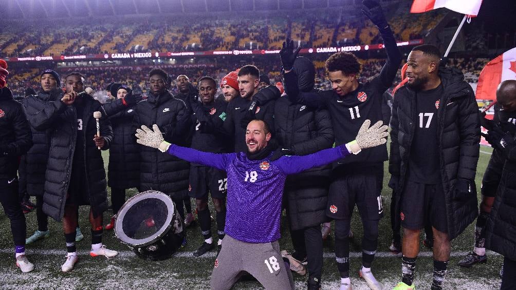 Selección de Canadá celebrado victoria ante México