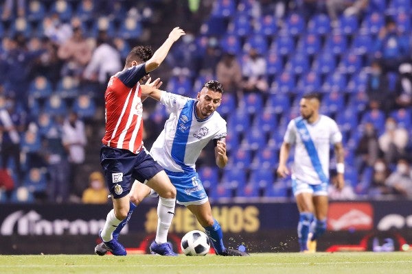 Chivas frente a Puebla en la Liga MX