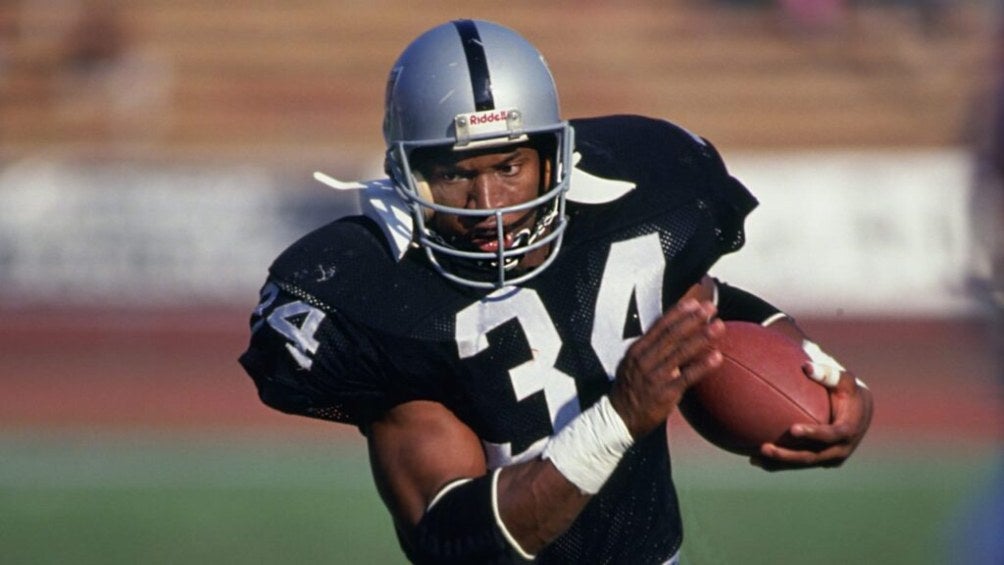 Bo Jackson en un partido de los Raiders